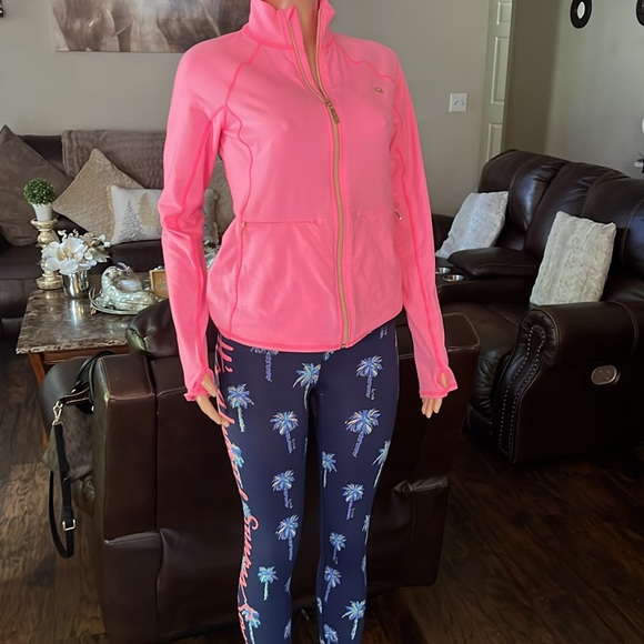 Lily Pulitzer 🤩 - Picture 4 of 5